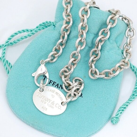 Tiffany & Co. Return to Oval Necklace 16" Silver 925 Auth w/Bag #3676